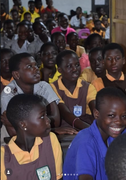 A group of Ghanaian youth gathered for a Wild Card Project program